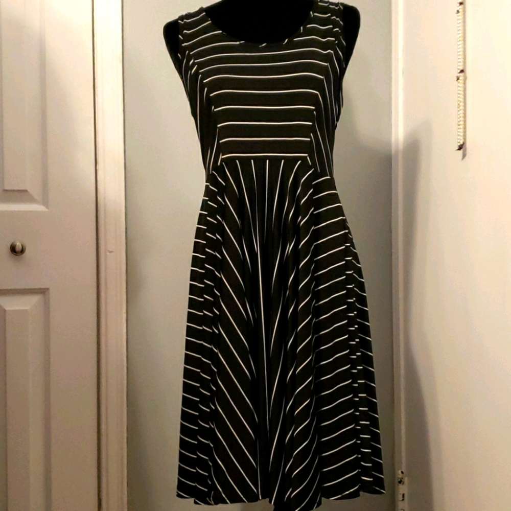 Soft sleeveless pinstripe dress, size Large.
